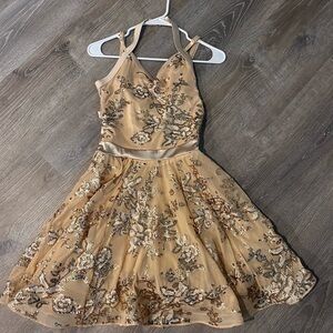 Girls costume
